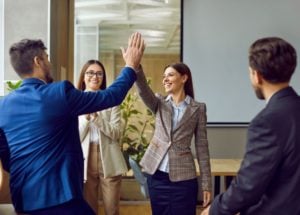 factores-que-influyen-en-el-liderazgo