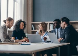 como-liderar-y-gestionar-equipos-de-trabajo-con-exito